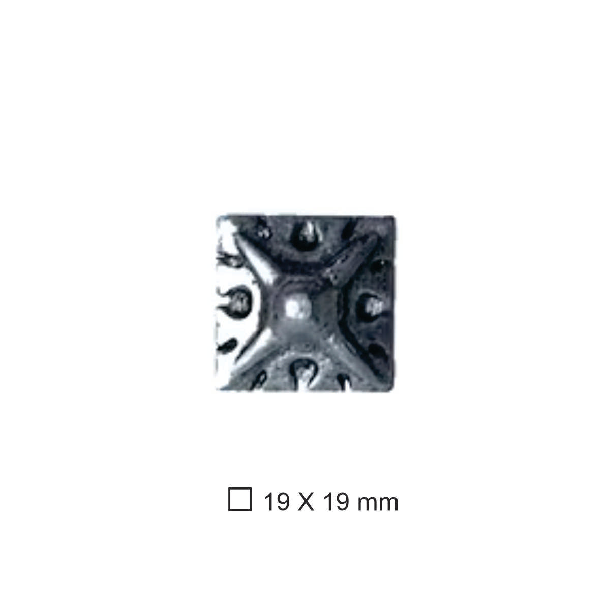 Clavo Tapicero M022, 19 X 19 mm., 100 unds.-TACHAS-Clavos Tapiceros Decorativos Dale un toque único y elegante a tus muebles con nuestros clavos tapiceros. Disponibles en una amplia variedad de modelos y colores, estos clavos combinan funcionalidad y estilo, perfectos para resaltar detalles en sofás, sillas, cabeceros y más. Fabricados con materiales de alta calidad, garantizan durabilidad y un acabado profesional. Elige entre diseños clásicos, modernos o vintage para personalizar cada proyecto con precisió