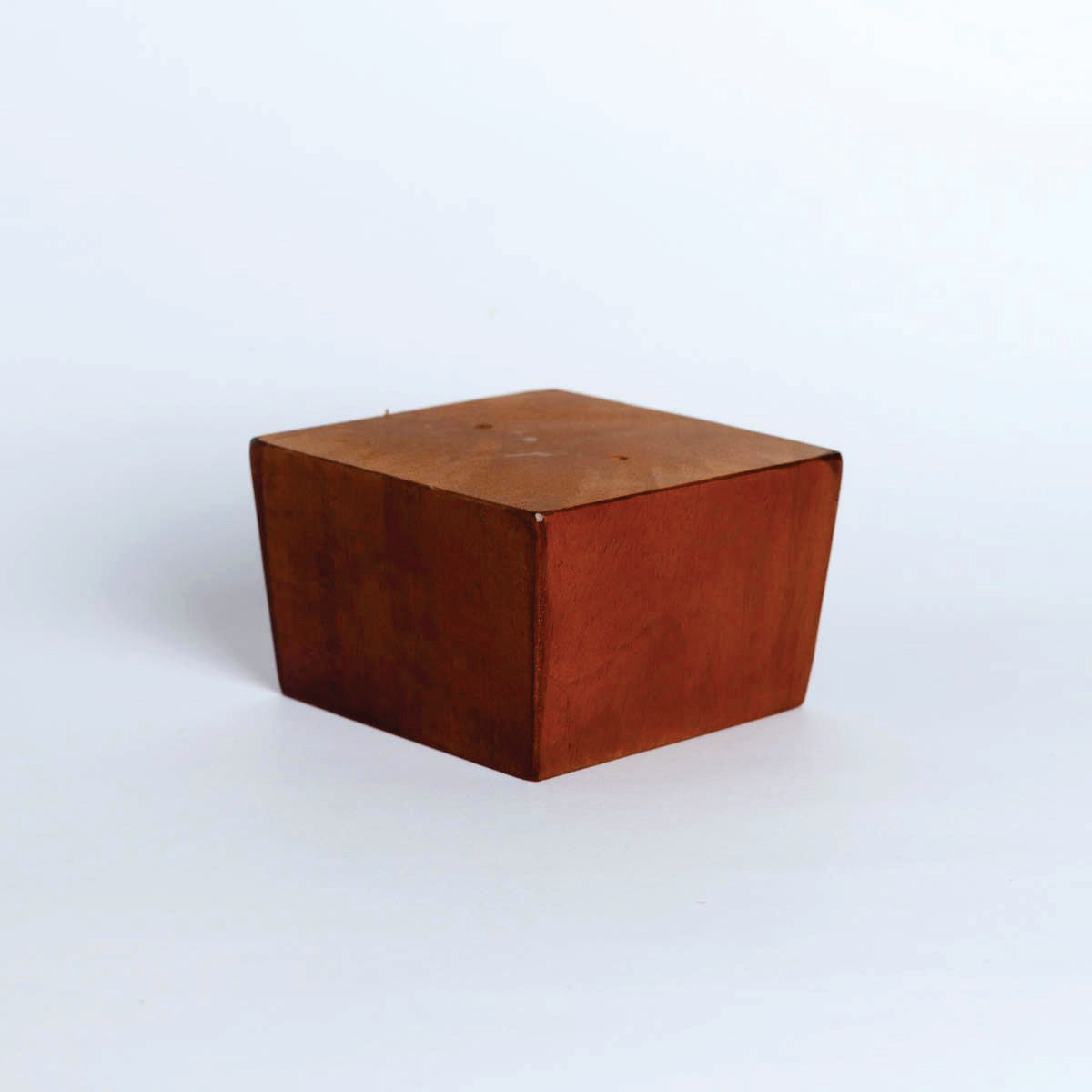 Pata para mueble, sofá o silla moderna. Madera. Pata madera. Patas de muebles. Alta calidad y despacho express. La Tapiceria. Compra Online. EF 3195 O