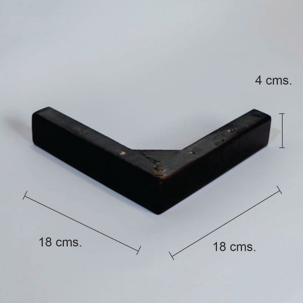 Pata madera B007, 4 Alt., 19 Larg., 19 Anc.
