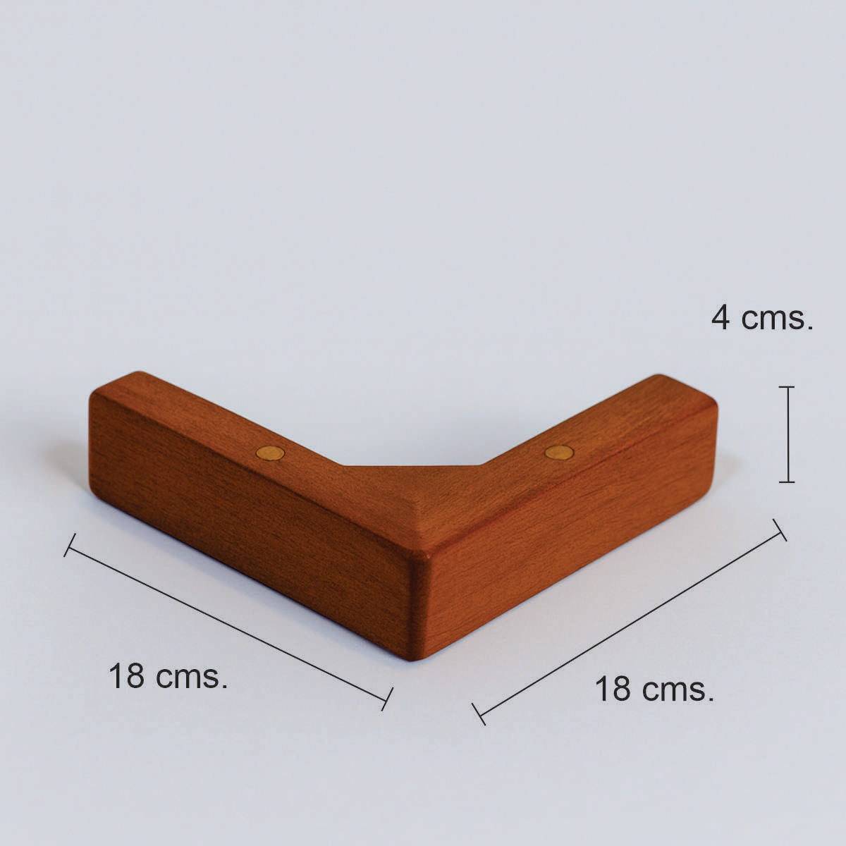 Pata madera B007, 4 Alt., 19 Larg., 19 Anc.