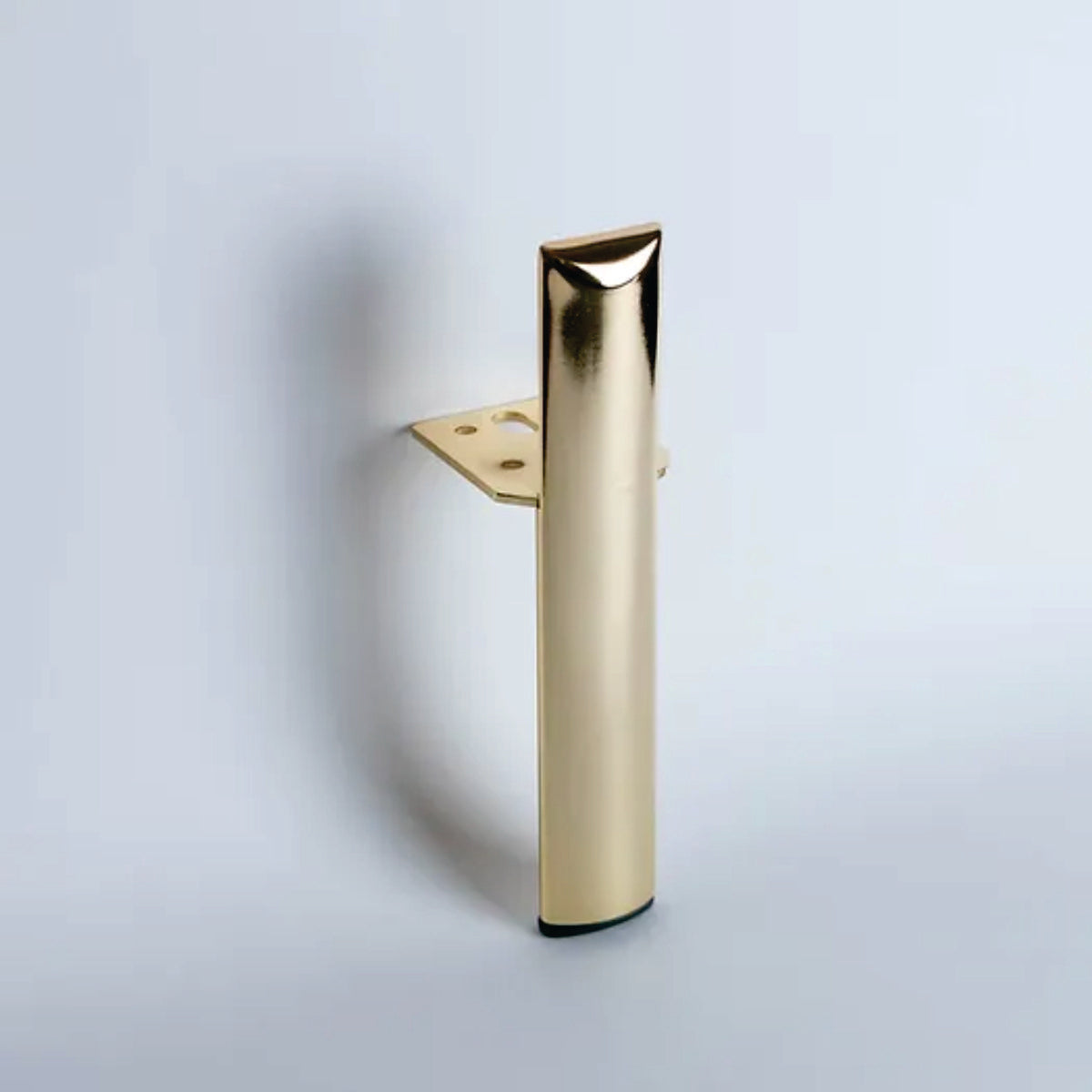 Pata metálica D-022, 15 Alto-PATA METALICA-Estas patas están diseñadas para combinar funcionalidad y estilo, ofreciendo soporte sólido y un diseño adaptable a diversos tipos de muebles. Su estructura permite un montaje sencillo y aporta un acabado elegante que se integra perfectamente en cualquier ambiente decorativo. Disponemos de una variedad de formas, alturas y estilos para ajustarse a tus necesidades y preferencias.-1 unidad-PATAS-La Tapicería