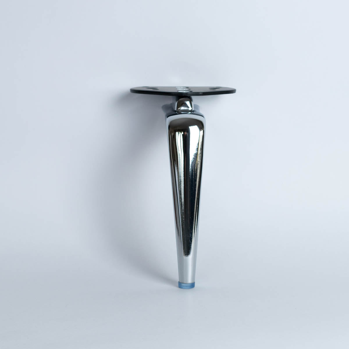 Pata para mueble, sofá o silla moderna. Acero, metal. Pata metálica. Patas de muebles. Alta calidad y despacho express. La Tapiceria. Compra Online. MQ B-049