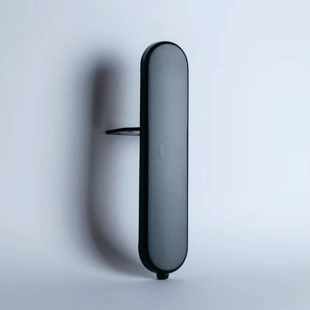 Pata para mueble, sofá o silla moderna. Acero, metal. Pata metálica. Patas de muebles. Alta calidad y despacho express. La Tapiceria. Compra Online. MQ B-073 B