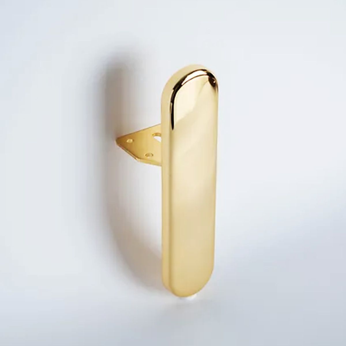 Pata metalica de color dorada de 150mm. Patas para muebles sillones sofas. Alta calidad y diseño moderno y elegante. La Tapiceria Online.