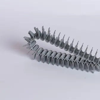 Pistola neumatica M66, para clip que une resorte con alambre forrado.-Las pistolas neumáticas para tapicería son herramientas esenciales para profesionales y aficionados que trabajan en la industria de la tapicería. Utilizan aire comprimido para clavar grapas o clavos de forma rápida y eficiente, lo que las hace ideales para trabajos que requieren precisión y velocidad.-MAQUINAS-La Tapicería