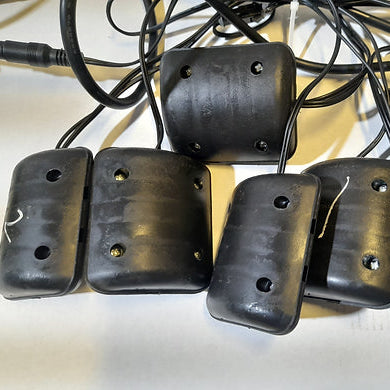 Set masaje 7 posiciones MC01-Este Set de Masaje de 7 Posiciones para Sofá, diseñado para transformar tu experiencia de descanso y relajación. Este set te permite convertir cualquier sofá en un oasis de bienestar, ofreciendo una variedad de masajes y posiciones para aliviar el estrés y la tensión acumulada. Características principales: 7 Posiciones de masaje: Disfruta de una amplia gama de opciones de masaje, desde vibración suave hasta masajes más intensos, adaptándose a tus necesidades y preferencias. Cont