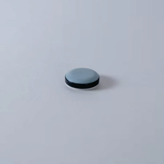 Tapilla TPFE , Ø 20 mm., 50 unds.-Tapilla plastica (Clavo patín) redonda de alta resistencia para muebles. Protege en forma efectiva todo tipo de rayones en superficies, como son los pisos flotantes, de madera e incluso cerámicos.-Accesorios-La Tapicería