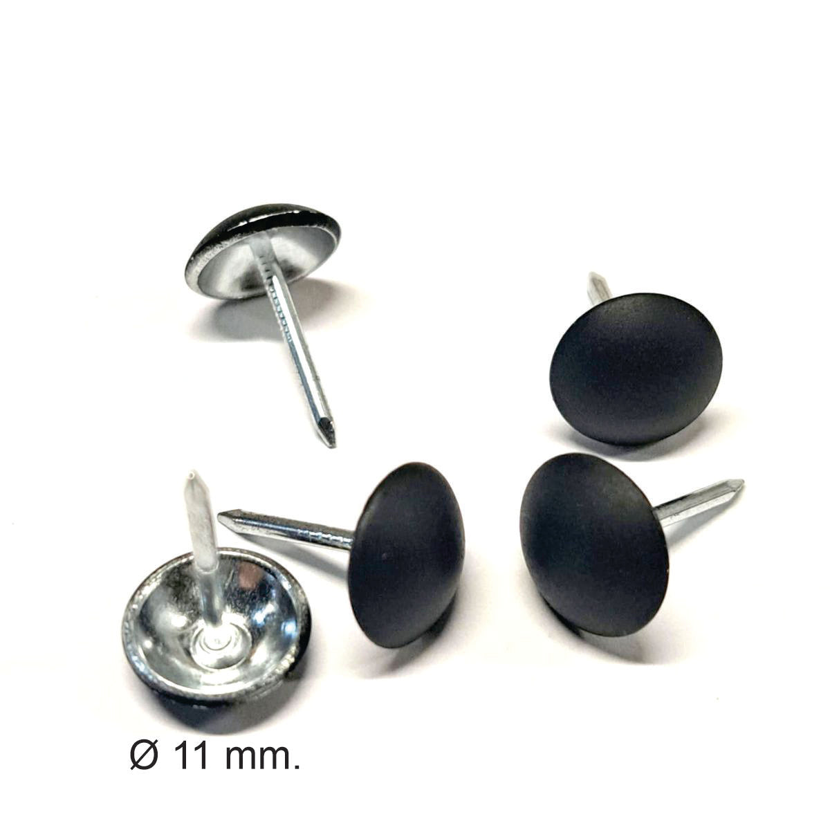 Clavo Tapicero Y011, 11 mm. , 500 unds.-TACHAS-Clavos Tapiceros Decorativos Dale un toque único y elegante a tus muebles con nuestros clavos tapiceros. Disponibles en una amplia variedad de modelos y colores, estos clavos combinan funcionalidad y estilo, perfectos para resaltar detalles en sofás, sillas, cabeceros y más. Fabricados con materiales de alta calidad, garantizan durabilidad y un acabado profesional. Elige entre diseños clásicos, modernos o vintage para personalizar cada proyecto con precisión y