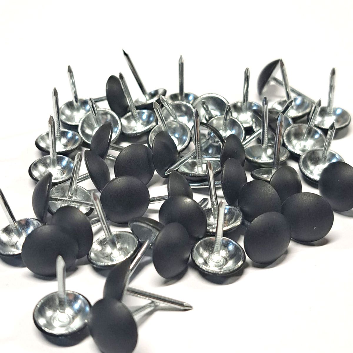 Pack de clavos tapiceros decorativos para sillones, cabeceros y sofas. Variedad de formas y colores. Niquelado piramide. Diseños. Terminacion de muebles.ZM DX0519MB