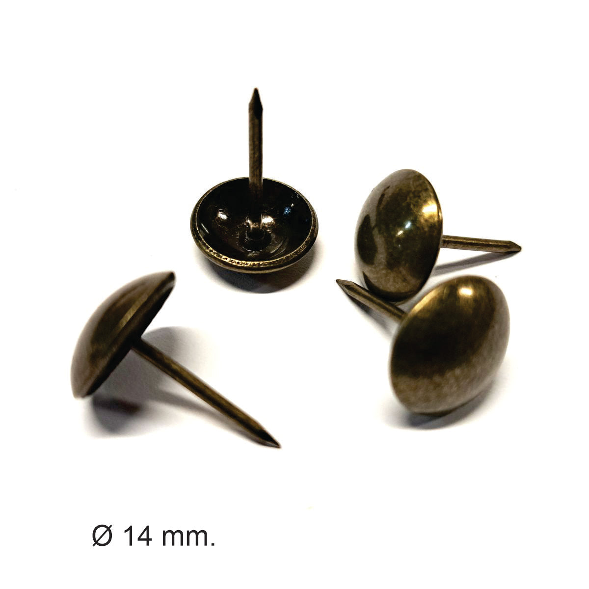 Clavo Tapicero Y012, 14 mm. , 500 unds.-TACHAS-Clavos Tapiceros Decorativos Dale un toque único y elegante a tus muebles con nuestros clavos tapiceros. Disponibles en una amplia variedad de modelos y colores, estos clavos combinan funcionalidad y estilo, perfectos para resaltar detalles en sofás, sillas, cabeceros y más. Fabricados con materiales de alta calidad, garantizan durabilidad y un acabado profesional. Elige entre diseños clásicos, modernos o vintage para personalizar cada proyecto con precisión y