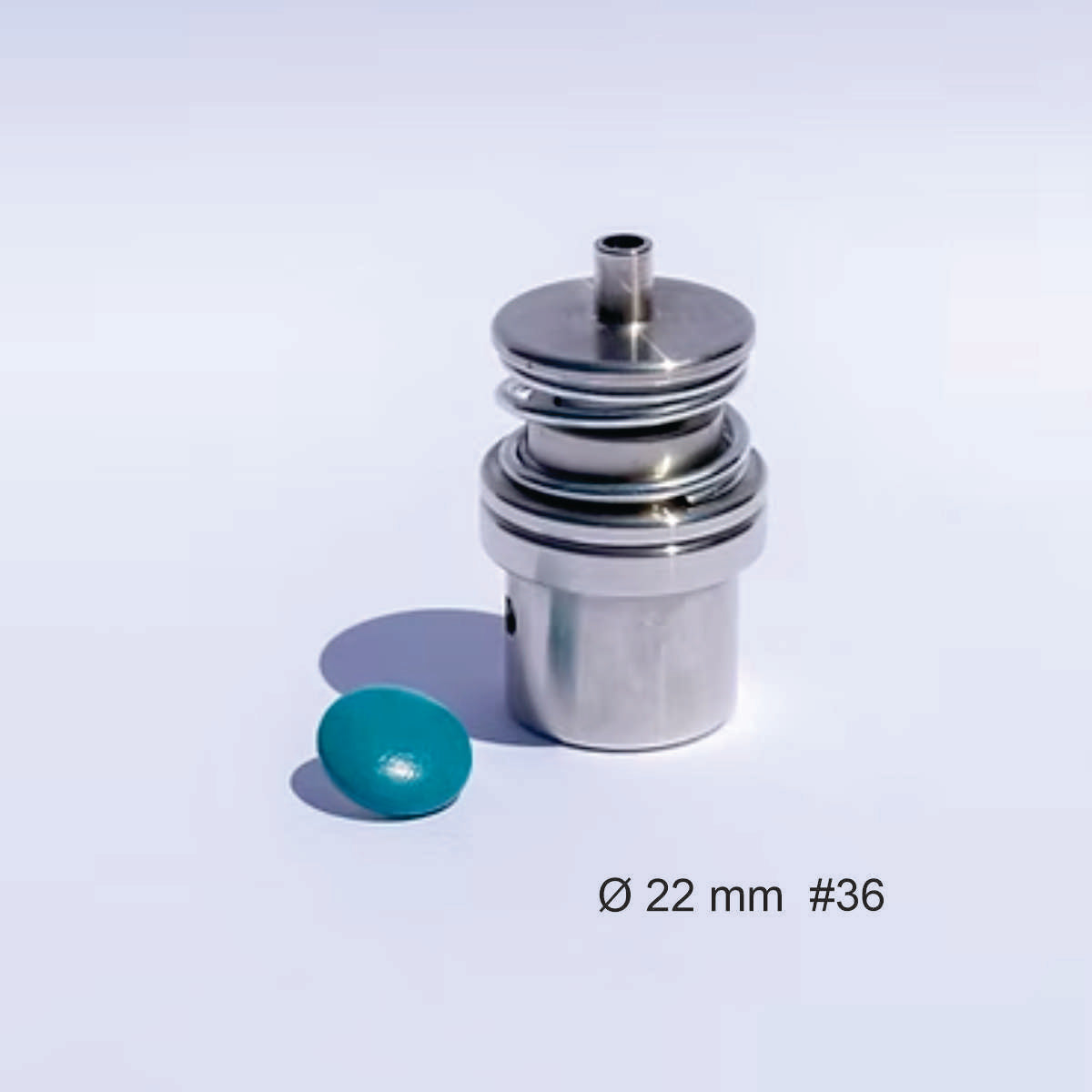 Matriz para forrar botones MSSB, 22 mm.-Matriz de alta precisión para forrar botones de manera profesional. Diseñada para un uso fácil y eficiente, garantiza resultados perfectos en cada botón. Ideal para tapicería, confección y proyectos DIY. Características: Material: Acero resistente Diseño: Preciso y ergonómico Usos: Forrado de botones Compatibilidad: Botones Ø 22 mm Beneficios: Profesionalismo: Forrado perfecto en cada botón. Facilidad de uso: Diseño intuitivo para resultados rápidos. Durabilidad: Mate