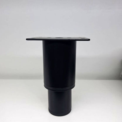 Pata metálica Regulable MI-007, Ø 5,0 X 15 cms. Alto-PATA METALICA-Pata Regulable en Altura para Muebles – Modelo MI-007Aporta estabilidad y funcionalidad a tus muebles con esta pata regulable en altura. Fabricada en metal resistente y acabado en color negro, ofrece un diseño moderno y discreto que se adapta a diferentes estilos de mobiliario.Altura ajustable: Permite nivelar el mueble en superficies irregulares para mayor estabilidad.Material: Acero de alta resistencia.Color: Negro mate.Uso recomendado: So