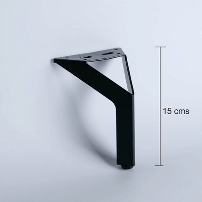 Pata metálica MI-162, 15 Alto-Estas patas están diseñadas para combinar funcionalidad y estilo, ofreciendo soporte sólido y un diseño adaptable a diversos tipos de muebles. Su estructura permite un montaje sencillo y aporta un acabado elegante que se integra perfectamente en cualquier ambiente decorativo. Disponemos de una variedad de formas, alturas y estilos para ajustarse a tus necesidades y preferencias.-1 unidad-La Tapicería