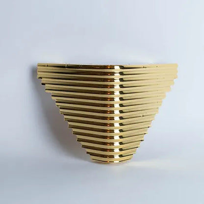 Pata para mueble, sofá o silla moderna. Acero, metal. Pata metálica. Patas de muebles. Alta calidad y despacho express. La Tapicería. Compra Online. MQ K-024 G 15