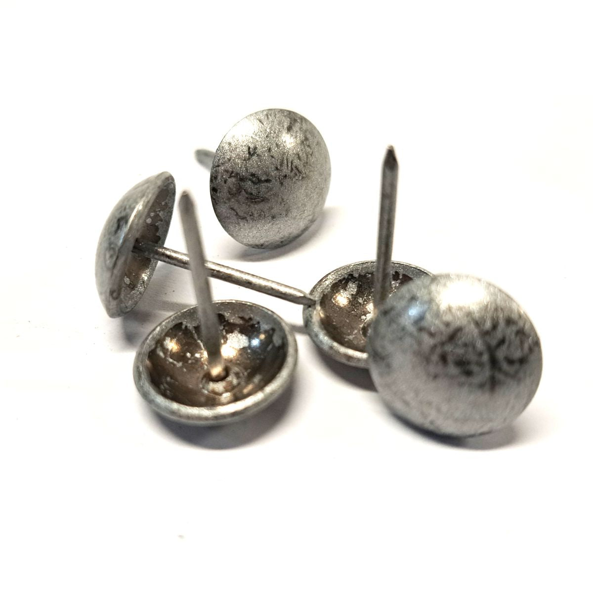 Pack de clavos tapiceros decorativos para sillones, cabeceros y sofas. Variedad de formas y colores. Niquelado piramide. Diseños. Terminacion de muebles.ZM DX0519APW