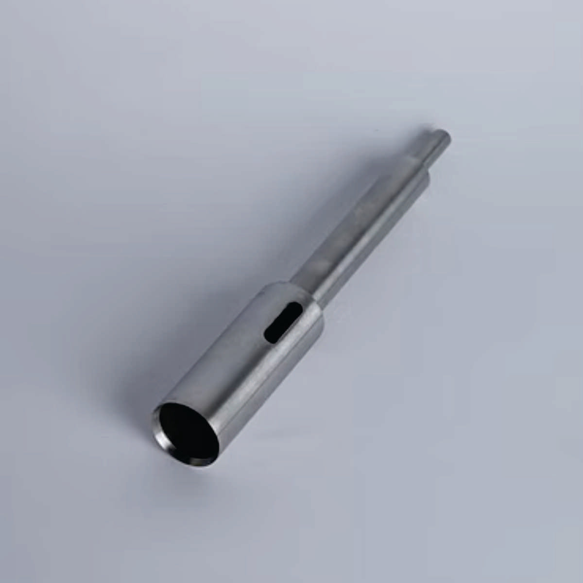 Perforador espuma FHC, 19mm., 165 mm Largo, unidad-Perforadores de espuma de alta precisión, disponibles en diversas medidas para adaptarse a tus necesidades. Ideales para proyectos de tapicería, manualidades y bricolaje. Cortes limpios y precisos en espuma de diferentes densidades. Características: Material: Acero templado Medidas: Variedad de diámetros disponibles Usos: Perforación de espuma Corte: Limpio y preciso Beneficios: Versatilidad: Múltiples medidas para diversos proyectos. Precisión: Cortes limp