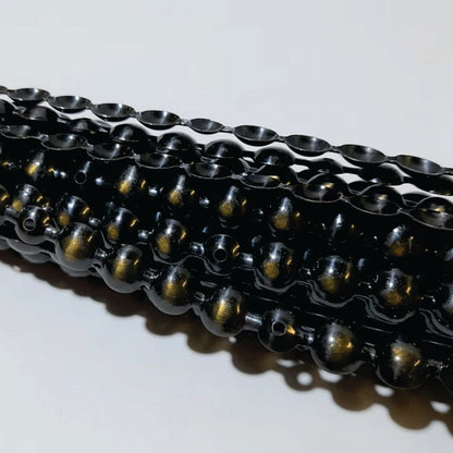 Cordón Clavo YL005, 11 mm., 100 cms., 50 unds.-Tira de Clavos Tapiceros AS YL005 Aporta un acabado sofisticado y detallado a tus muebles . Diseñada para facilitar la instalación y mantener una alineación perfecta, esta guirnalda de clavos ofrece un estilo clásico y elegante en cada aplicación. Su acabado envejecido en varios tono le otorga un aire vintage y refinado, ideal para sofás, sillas, cabeceras y otros muebles tapizados. Características: ✔ Diseño en guirnalda para una instalación rápida y uniforme. 