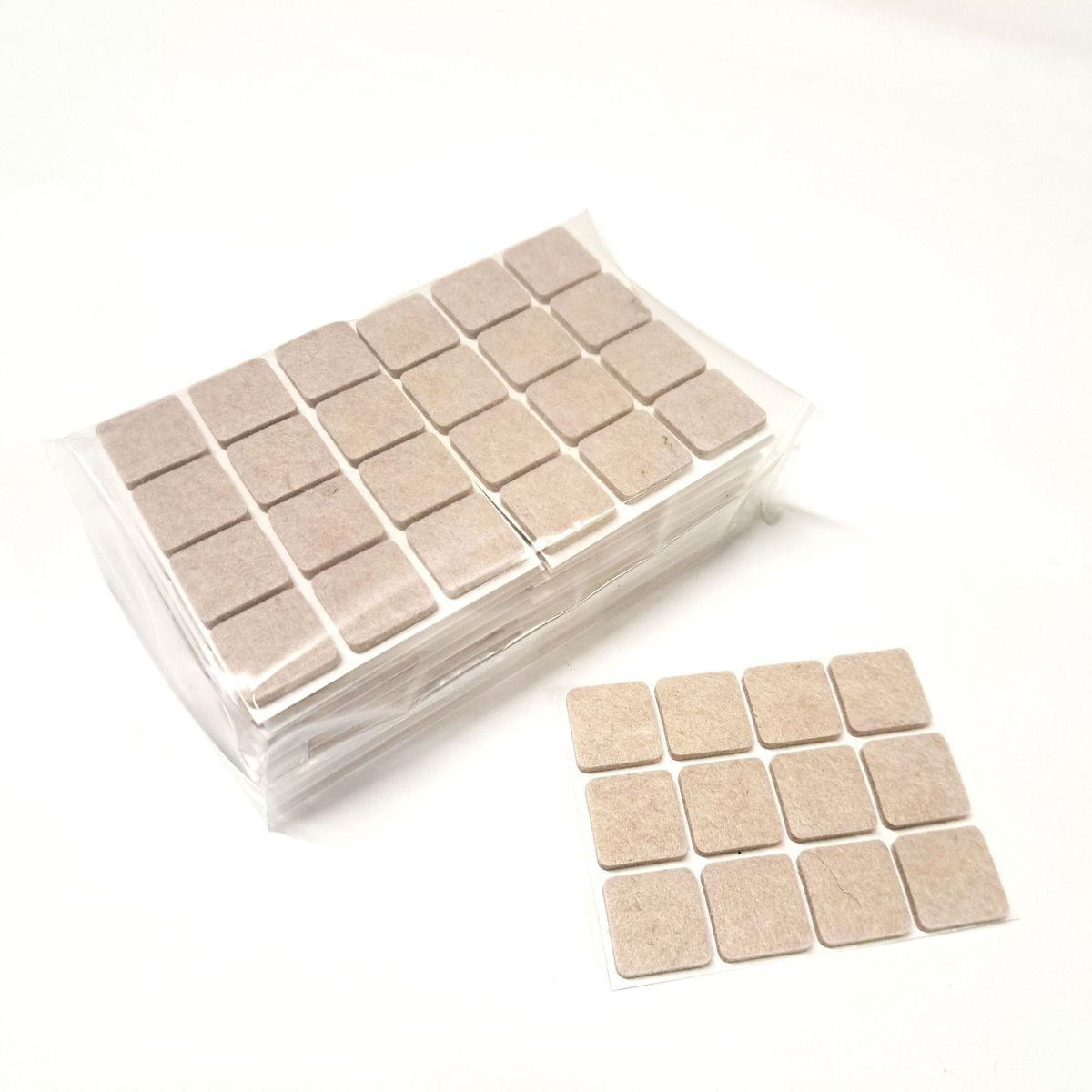 Tapilla Fieltro, 20 X 20 X 5 mm Beige. 12 X hoja, 20 unds.-WZ 20216-La Tapicería