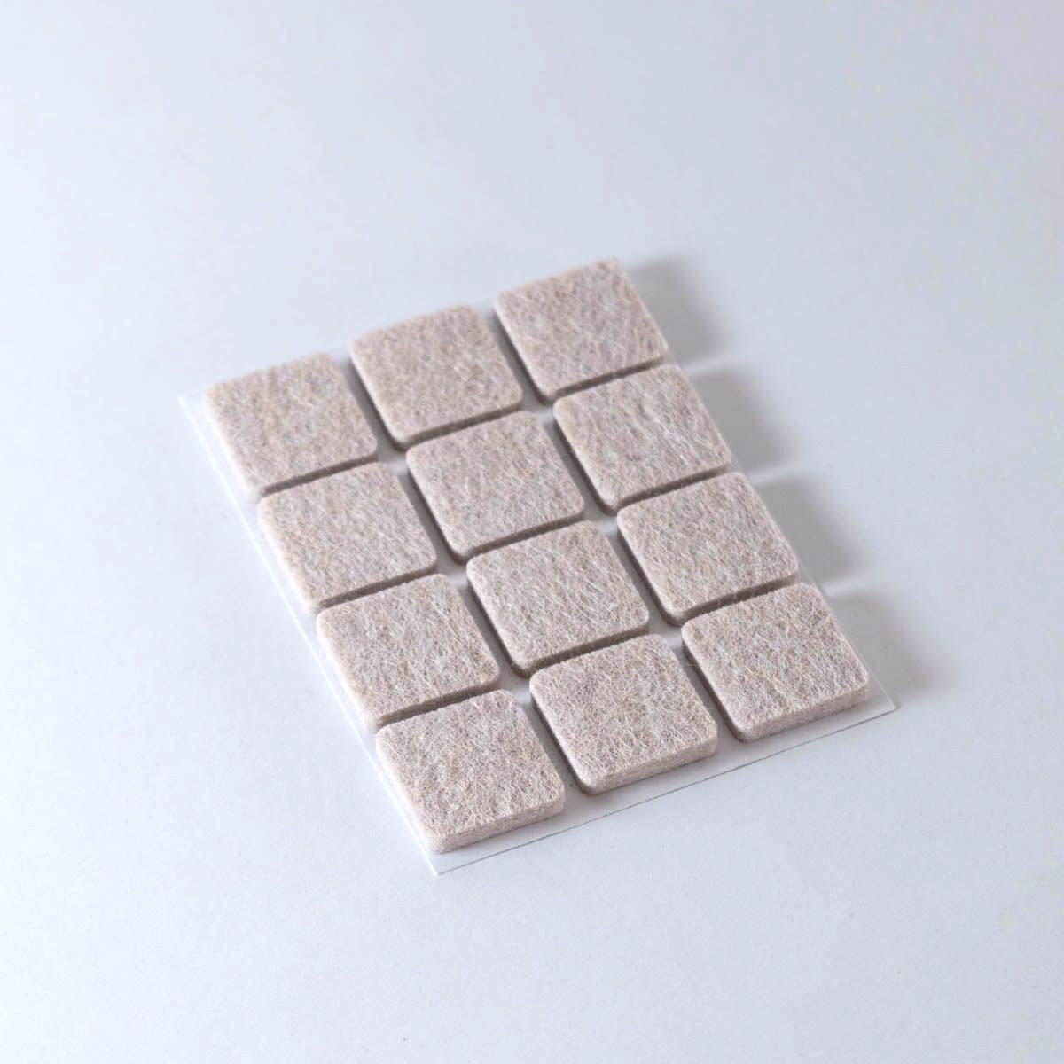 Tapilla Fieltro, 20 X 20 X 5 mm Beige. 12 X hoja, 20 unds.-WZ 20216-La Tapicería