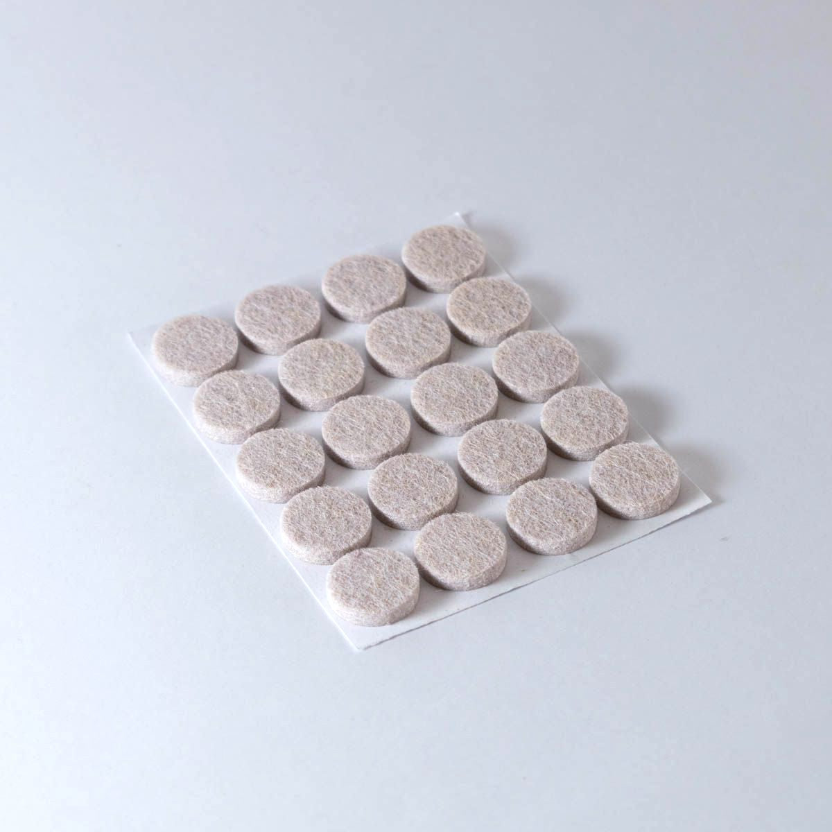 Tapilla Fieltro, Ø 17 X 5 mm Beige. 20 X hoja, 20 unds.-WZ 20210-La Tapicería